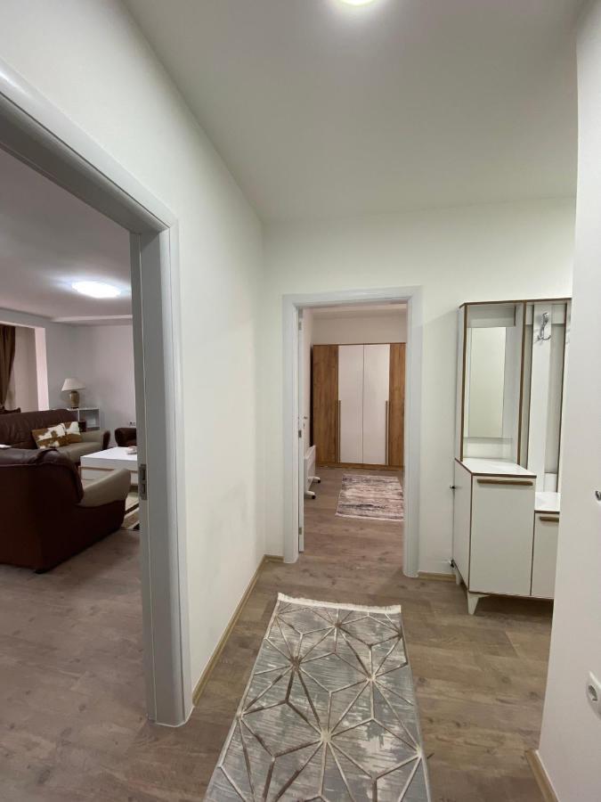 White Apartments Kosovo Polje Extérieur photo