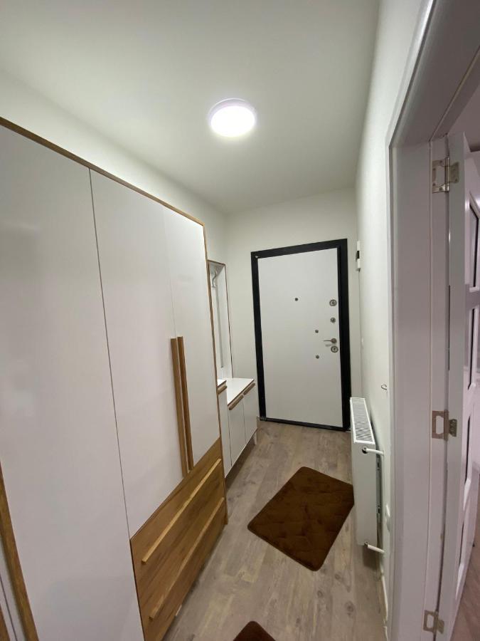 White Apartments Kosovo Polje Extérieur photo